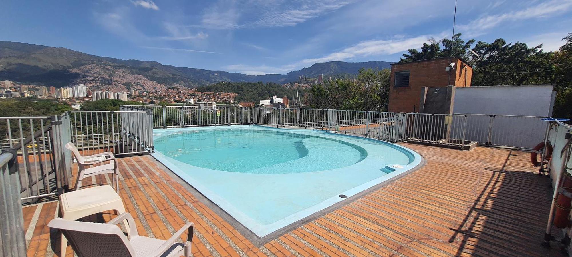 Apartamento Cerca A Plaza Mayor Medellín Esterno foto